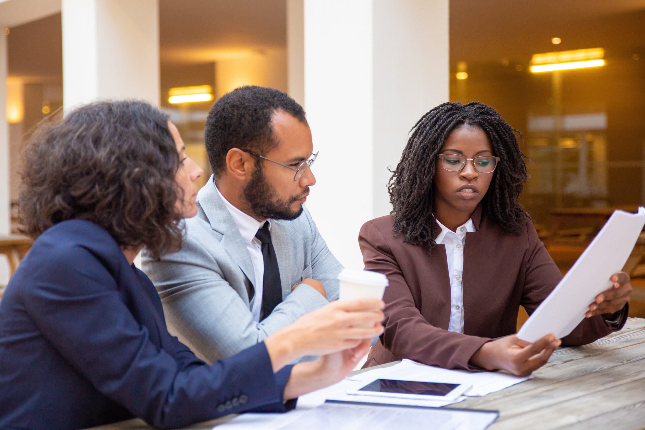 A working session around a table
